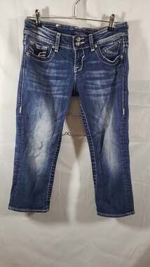 Vigoss Women's Chelsea Capri Jeans Dark Wash Embellished Pockets, size 3/4